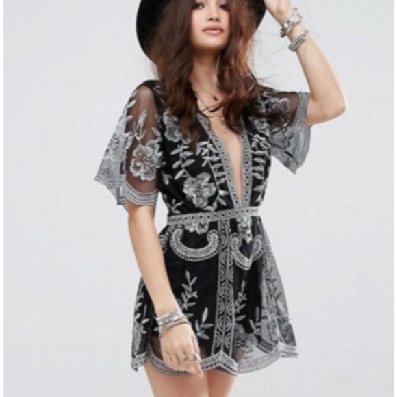 🆕️ Haute Monde Black Romper. Embroidered Lace with Underlining. Nylon/Lurex. NWT - Picture 11 of 11